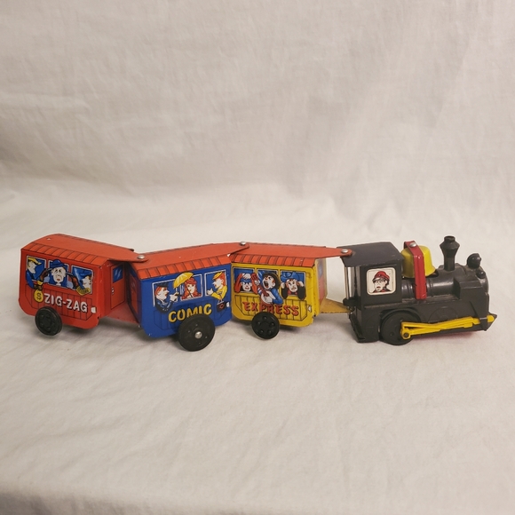 Vintage Western Comic ZigZag Wind Up Toy Train Engine & 3 Cars - Picture 2 of 5